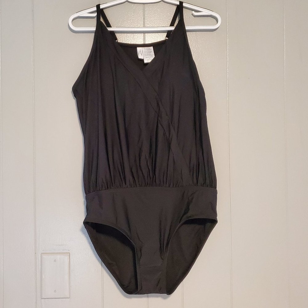 Calvin Klein Standard V-Neckline Blouson Wrap Shelf Bra Swimsuit NEW WITH TAGS